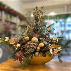 Glorious Golds Christmas Arrangement