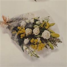 Sympathy Bouquet YELLOW &amp; CREAM